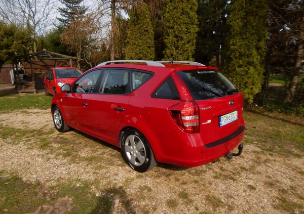 Kia Ceed cena 14999 przebieg: 118000, rok produkcji 2008 z Gniezno małe 352